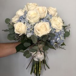 Blossoms Flower Shop - Wedding bouquet