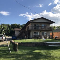 Pickerel Lake Lodge - Hotel rooms