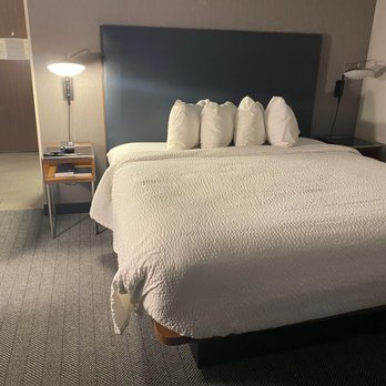 Courtyard by Marriott Farmington - Clean, updated room. - Hotels Near Me - Farmington, New Mexico Courtyard by Marriott Farmington - Clean, updated room. - Hotels Near Me - Farmington, New Mexico