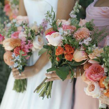 Floral 101 - bride and bridesmaid florals - Floral Designers Near Me - Lomita, California