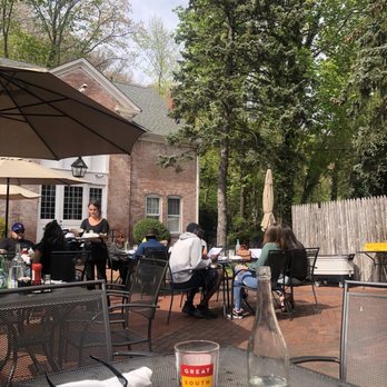Rockin Fish - Gastropubs Near Me - Northport, New York Rockin Fish - Gastropubs Near Me - Northport, New York