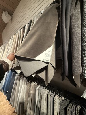 Crate & Barrel by null