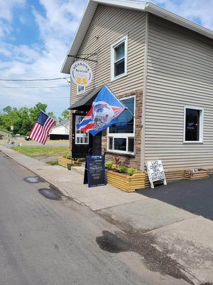 Reason's Bar & Grill