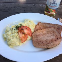 Hinneburg's Grillstube