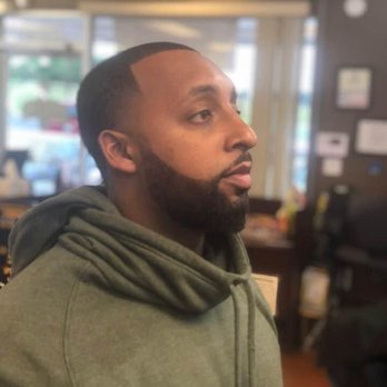 R&B's Barbershop - Brandon Walton aka Bfreshcutz @R&B barbershop ! The best in the city! - Barbers Near Me - Temple, Texas R&B's Barbershop - Brandon Walton aka Bfreshcutz @R&B barbershop ! The best in the city! - Barbers Near Me - Temple, Texas