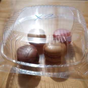 Meow Tea - Macarons. $4 for 2, but BOGO on UberEats (so $4 for 4). $3.50 for 2 in-store. Taste like they're from Costco. - Bubble Tea Near Me - Ottawa, Ontario