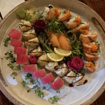 Greenlake Sushi and Roll - Bars Near Me - Seattle, Washington