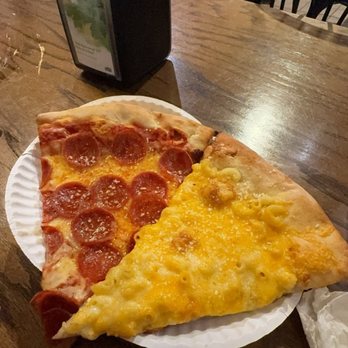 Big G's Pizza - Pepperoni Pizza & Mac n Cheese Pizza - Pizza Near Me - Chicago, Illinois Big G's Pizza - Pepperoni Pizza & Mac n Cheese Pizza - Pizza Near Me - Chicago, Illinois