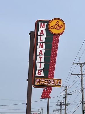 Lou Malnati's Pizzeria by null