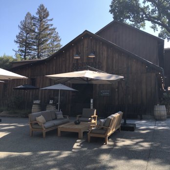 Kenwood Vineyards - Wine Tasting Room Near Me - Kenwood, California