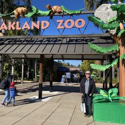 Exterior outside entrance of Oakland Zoo - Entrance - Oakland, California Exterior outside entrance of Oakland Zoo - Entrance - Oakland, California
