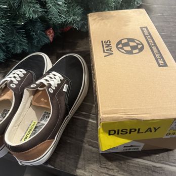 PacSun - Display box - Men's Clothing Near Me - Irvine, California PacSun - Display box - Men's Clothing Near Me - Irvine, California