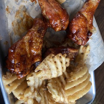 Blast & Brew - BBQ Chicken Wings - New American Near Me - Pismo Beach, California Blast & Brew - BBQ Chicken Wings - New American Near Me - Pismo Beach, California