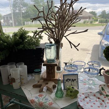 Kim's Pickins - Home Decor Near Me - Louisville, Kentucky Kim's Pickins - Home Decor Near Me - Louisville, Kentucky