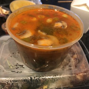 Silli Kori - Tom Yum Soup with chicken - Thai Near Me - Chicago, Illinois
