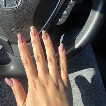 Gloss Nails Studio - Nail Salons Near Me - Santa Clarita, California