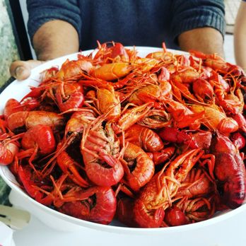 Bentley's Bar - $15 ayce crawfish. - Bars Near Me - San Antonio, Texas