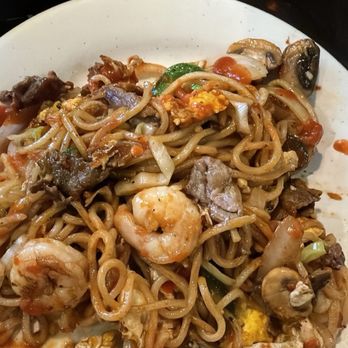 Emperor Asian Buffet - Teppenyaki noodle plate I put together 10000/10 - Chinese Near Me - Rancho Mirage, California Emperor Asian Buffet - Teppenyaki noodle plate I put together 10000/10 - Chinese Near Me - Rancho Mirage, California