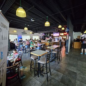 Padilla's Pizza - Pizza Near Me - Vega Baja, Puerto Rico