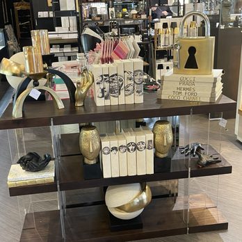 Carats - Jewelry Near Me - McAllen, Texas Carats - Jewelry Near Me - McAllen, Texas