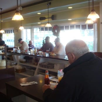 Jongewaard's Bake n Broil - American Near Me - Long Beach, California