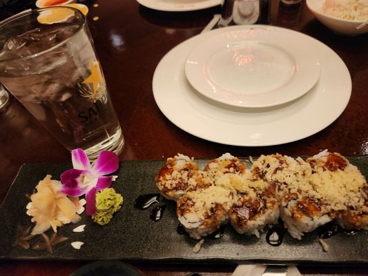 Sun Shui Asian Kitchen & Sushi by null