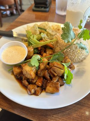 Saigon Bistro by null