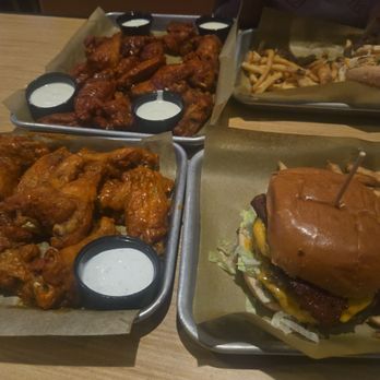 Buffalo Wild Wings - Chicken Wings Near Me - Baton Rouge, Louisiana Buffalo Wild Wings - Chicken Wings Near Me - Baton Rouge, Louisiana