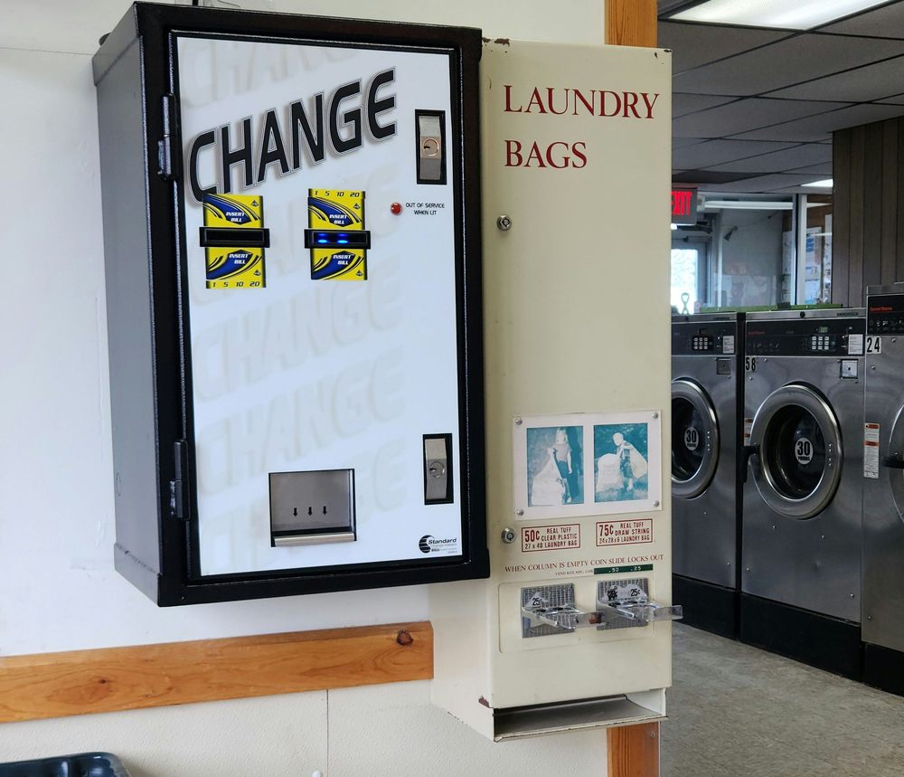 HILLTOP LAUNDRY Updated August 2024 10 Photos 111 County Hwy H