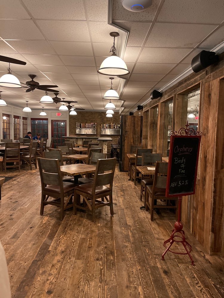 THE NOOK 81 Photos & 116 Reviews 3305 Bob Wallace Ave SW