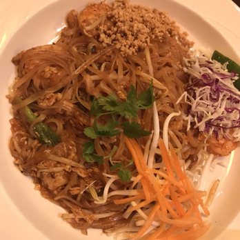 Mai Thai Restaurant - Pad Thai with shrimp - Thai Near Me - Austin, Texas Mai Thai Restaurant - Pad Thai with shrimp - Thai Near Me - Austin, Texas