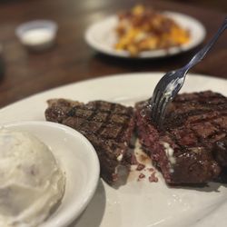 All American Steakhouse - Medium rare