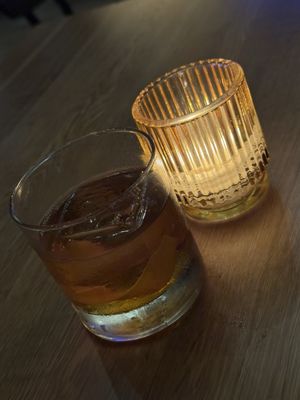 Elsewhere Cocktail Bar by null