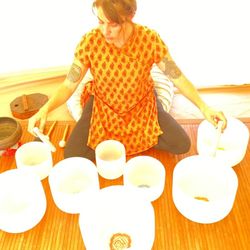 Nurturing Therapeutics - Crystal singing bowls. sound bath.