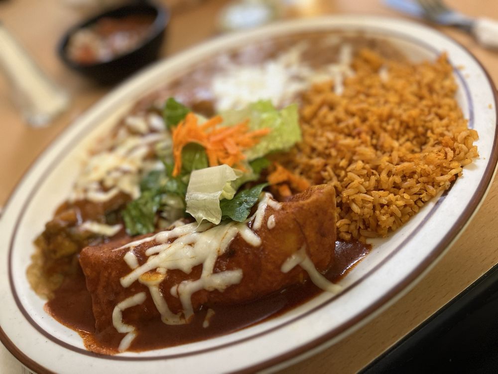 Social spots from El Metate