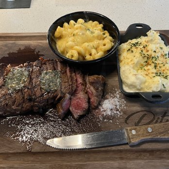 Ritmo Kitchen and Lounge - 14oz New York with garlic mash, and Mac and Cheese - Lounges Near Me - Bakersfield, California