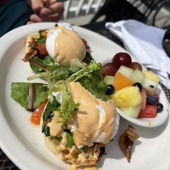 Breakfast House - BLT Benedict - Breakfast & Brunch Near Me - Chicago, Illinois