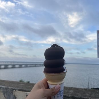 Dairy Queen Grill & Chill - outside seating view - Fast Food Near Me - Pensacola, Florida