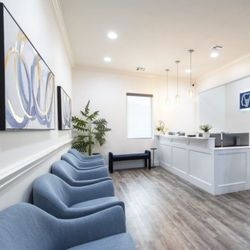 Elite Oral & Maxillofacial Surgery of Oklahoma - Nice fancy new office. Very relaxing!