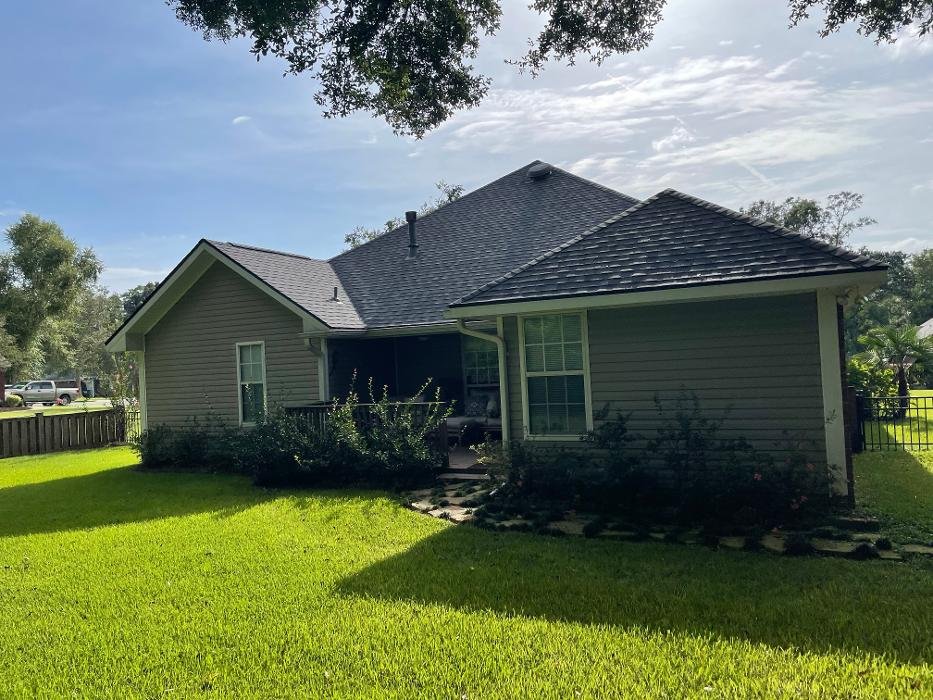 Slide of Roofs Unlimited