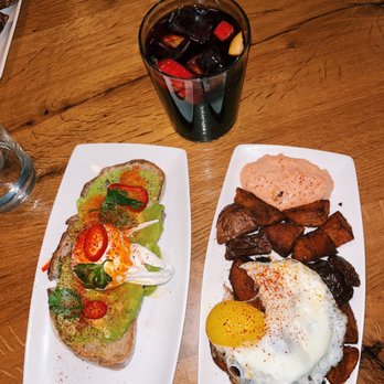 Cafe Ba-Ba-Reeba! - Spanish Near Me - Chicago, Illinois