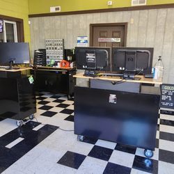 Golden Circle Tire - Sales Kiosk