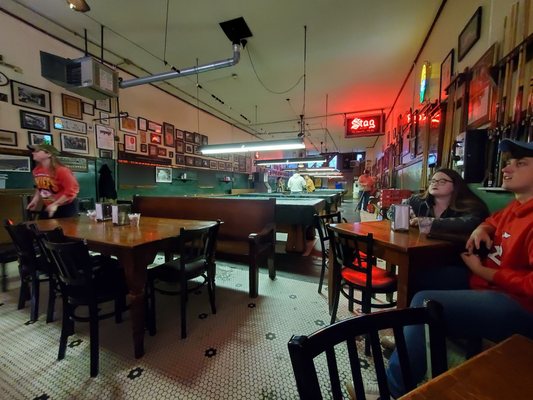Booche’s by null