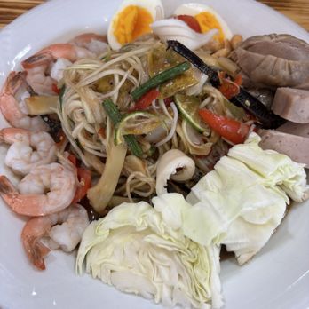 Thai Grindz & Laos Cusine - Tum mix spicy! Not for amateurs - Thai Near Me - Honolulu, Hawaii Thai Grindz & Laos Cusine - Tum mix spicy! Not for amateurs - Thai Near Me - Honolulu, Hawaii