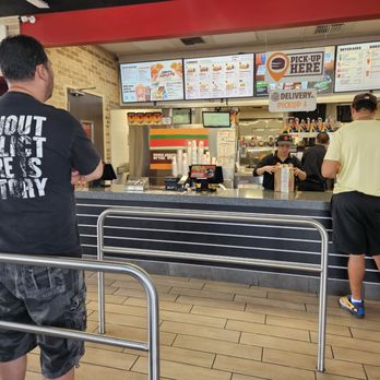 Burger King - Order here, stay in line - Fast Food Near Me - Kapolei, Hawaii