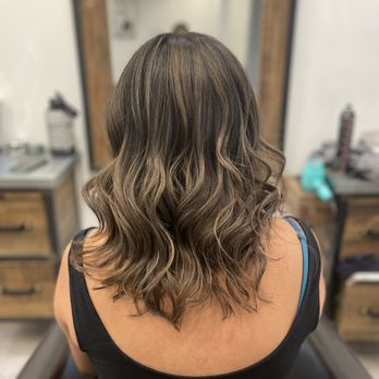 A'La Mode Salon & Company - Hair Salons Near Me - Brooklyn, New York A'La Mode Salon & Company - Hair Salons Near Me - Brooklyn, New York