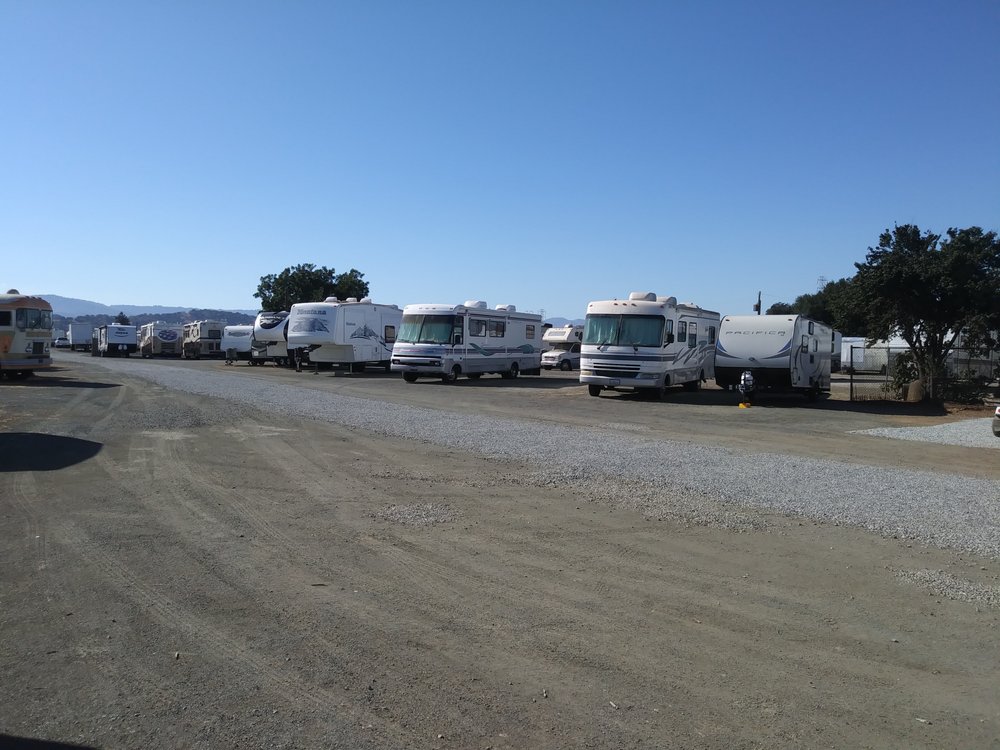EL PASO RV STORAGE Updated September 2024 9685 Monterey Rd, Gilroy