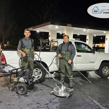 805 Power Wash - Our team at work at the Mobil Gas station (West Lake Village). - Pressure Washers Near Me 805 Power Wash - Our team at work at the Mobil Gas station (West Lake Village). - Pressure Washers Near Me