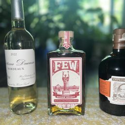Bordeaux, bourbon, rum Bordeaux, bourbon, rum