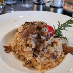 Fratelli Restaurant